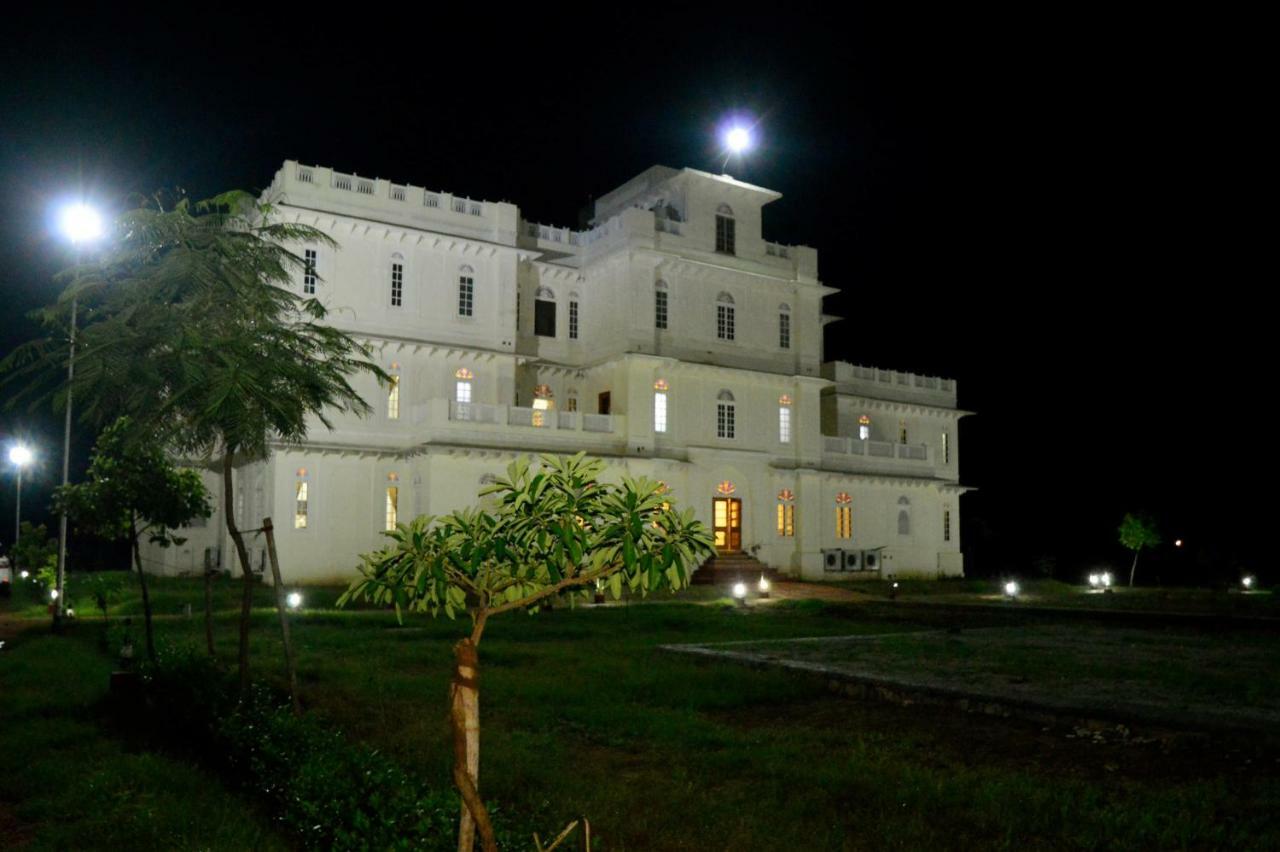 Aaram Baagh Resort & Spa Agra- By Pachar Group 阿格拉 外观 照片