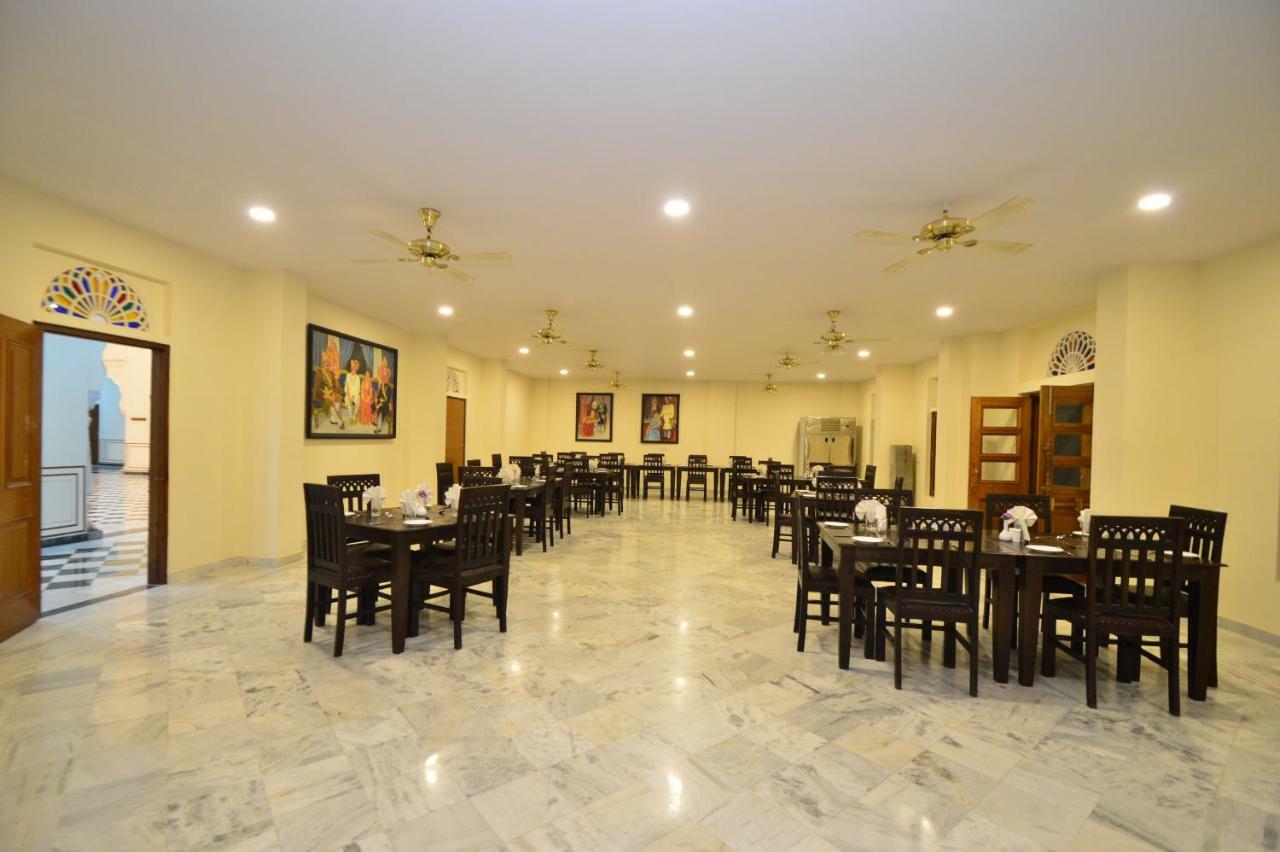 Aaram Baagh Resort & Spa Agra- By Pachar Group 阿格拉 外观 照片