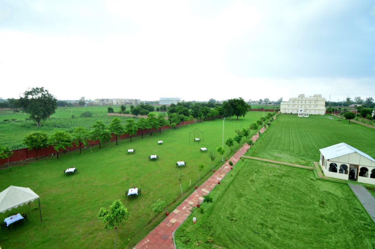 Aaram Baagh Resort & Spa Agra- By Pachar Group 阿格拉 外观 照片
